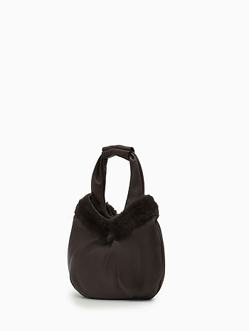 Сумка кисет с меховой отделкой из натуральной кожи коричневого цвета Nannini 18760 dark brown