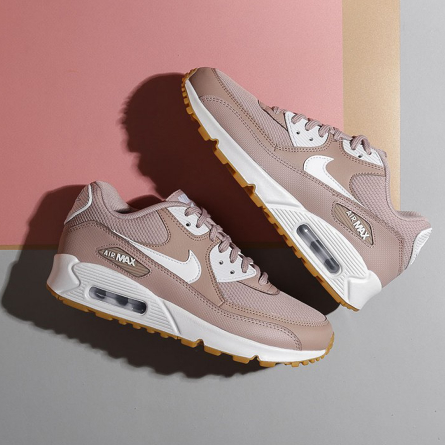 WMNS AIR MAX 90 . 10390